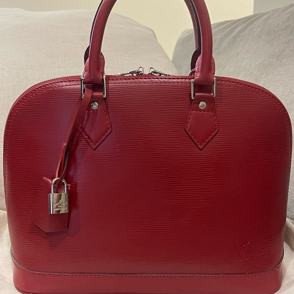 Louis Vuitton Alma BB Epi Leather Bag - Picture 4 of 8